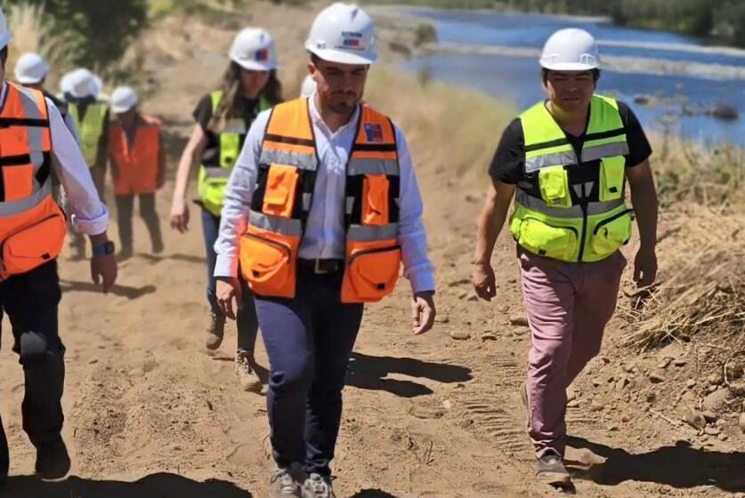  MOP inicia obras de emergencia con enrocado en ribera del rio Cautín en la comuna de Lautaro