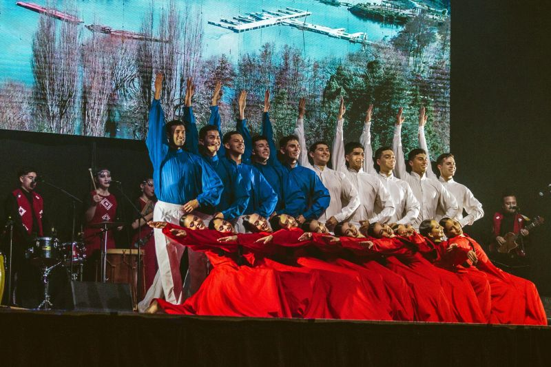  Este fin de semana: Con la presentación del Ballet Folclórico de Chile se desarrolla la Feria Costumbrista de Nueva Toltén